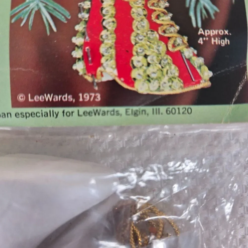 Vintage LeeWards Victorian Boot Boutique Kit 1973 DIY Christmas Ornament Craft
